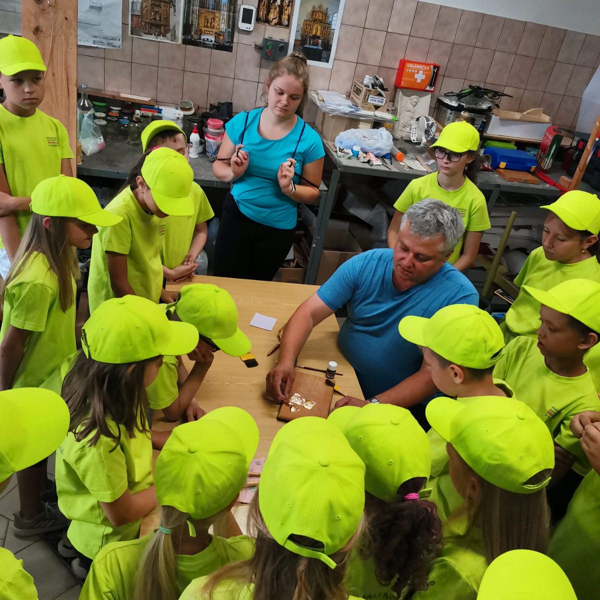 Múzejníci v ateliéri