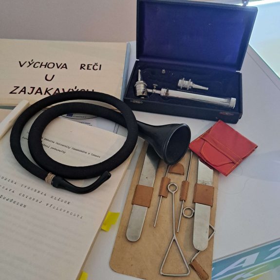 Logopedické pomôcky