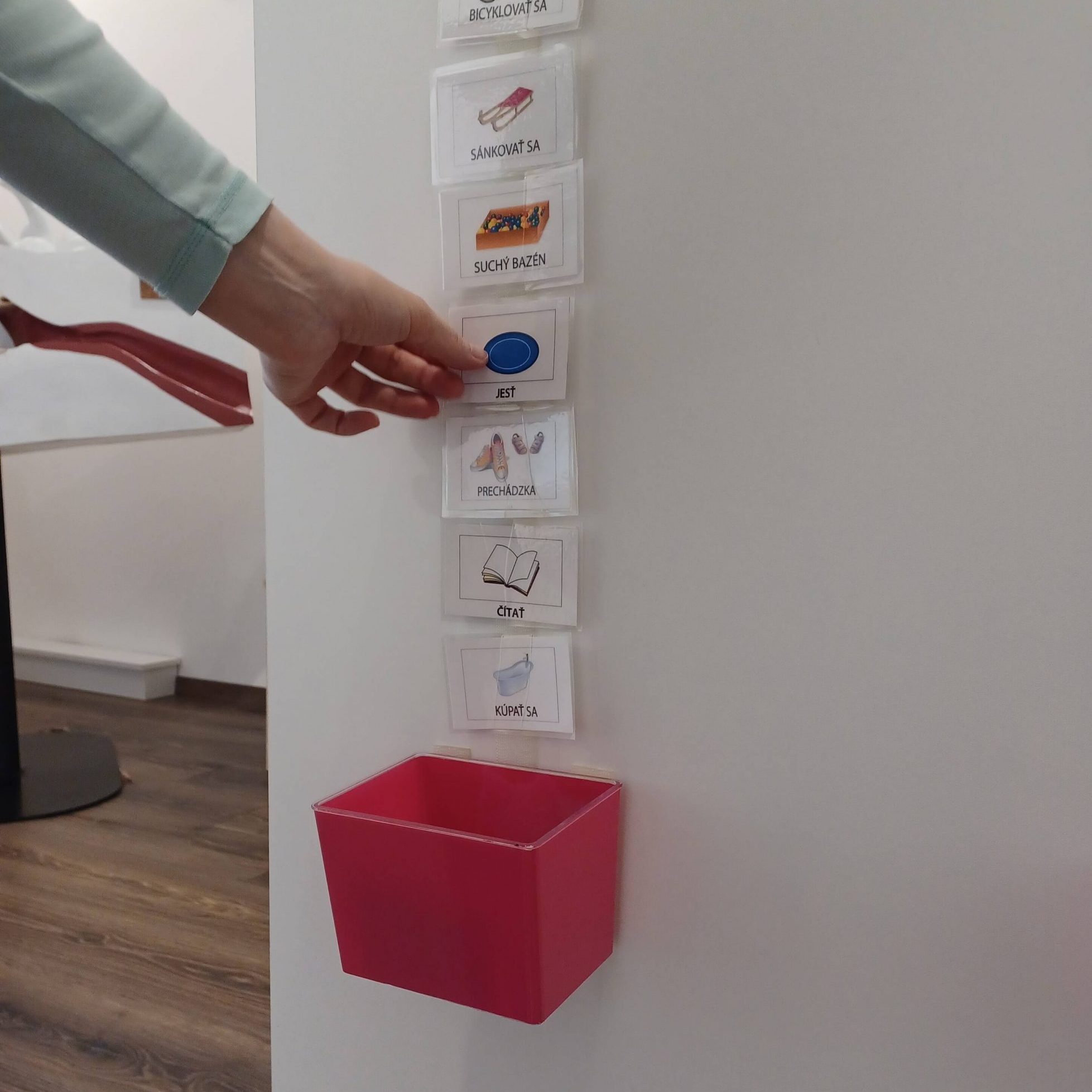 Autizmus, kartičky s denným režimom.