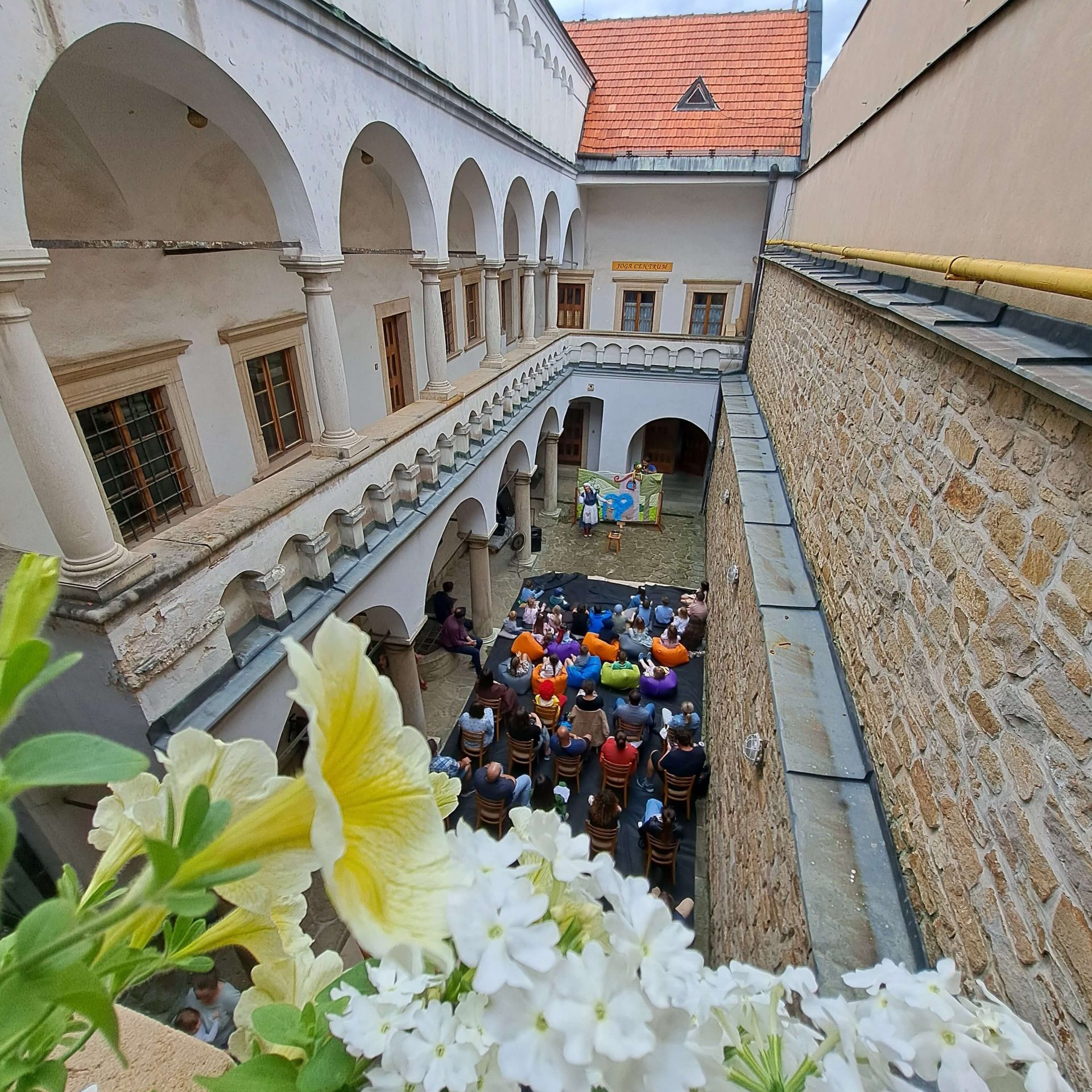 Átrium Múzea špeciálneho školstva v Levoči.