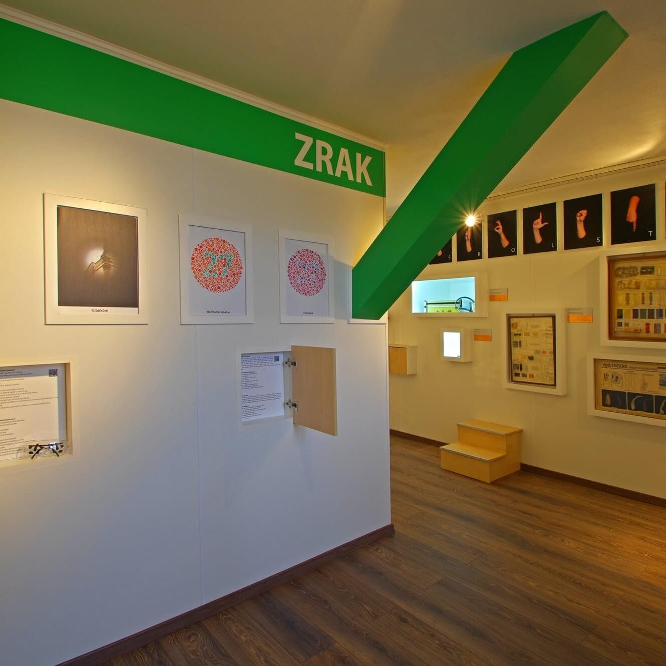 Vzorkovník vlny v Múzeu špeciálneho školstva v Levoči.