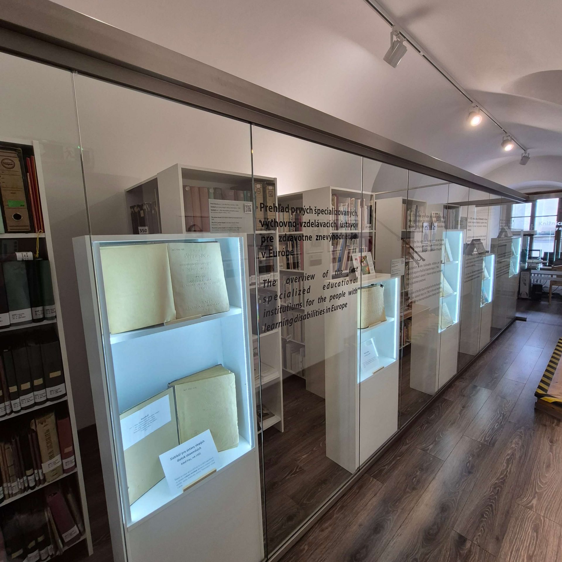 Knižnica Múzea špeciálneho školstva v Levoči.