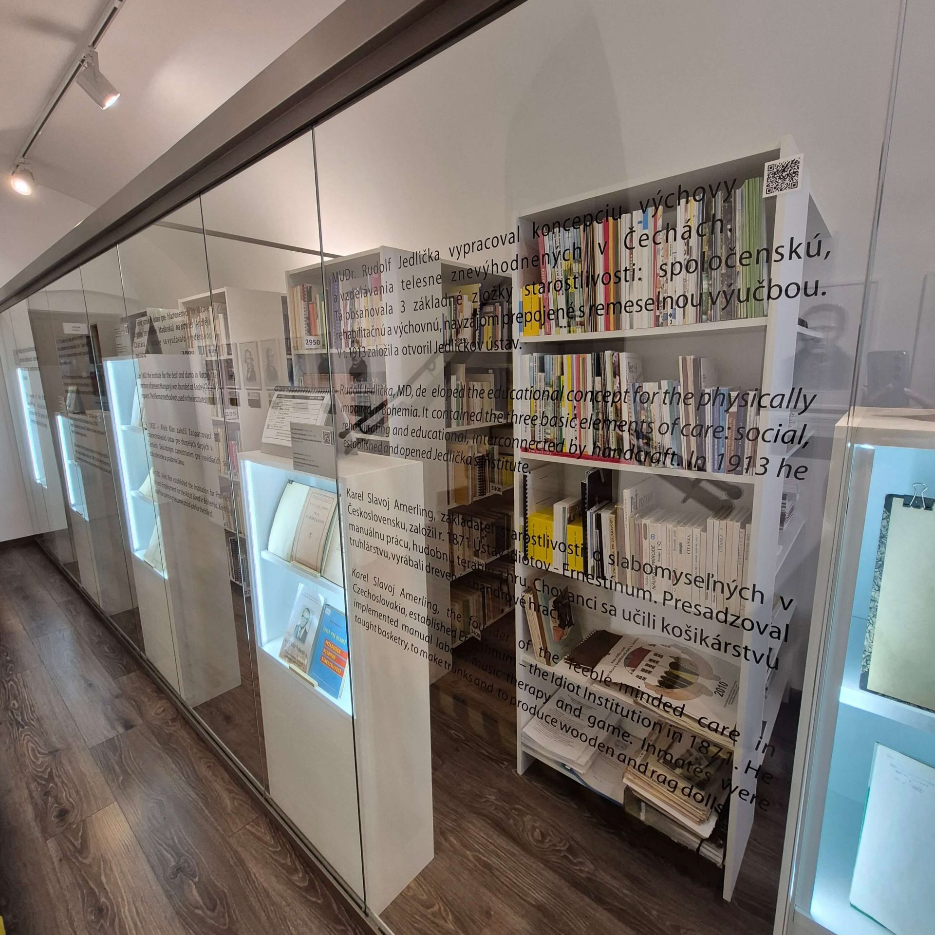 Knižnica Múzea špeciálneho školstva v Levoči.