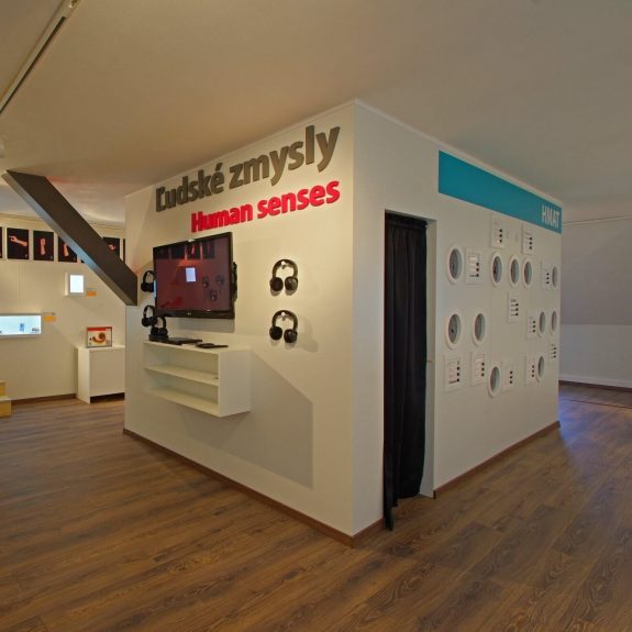 Miestnosť ľudské zmysly Miestnosť ľudské zmysly v Múzeu špeciálneho školstva v Levoči.