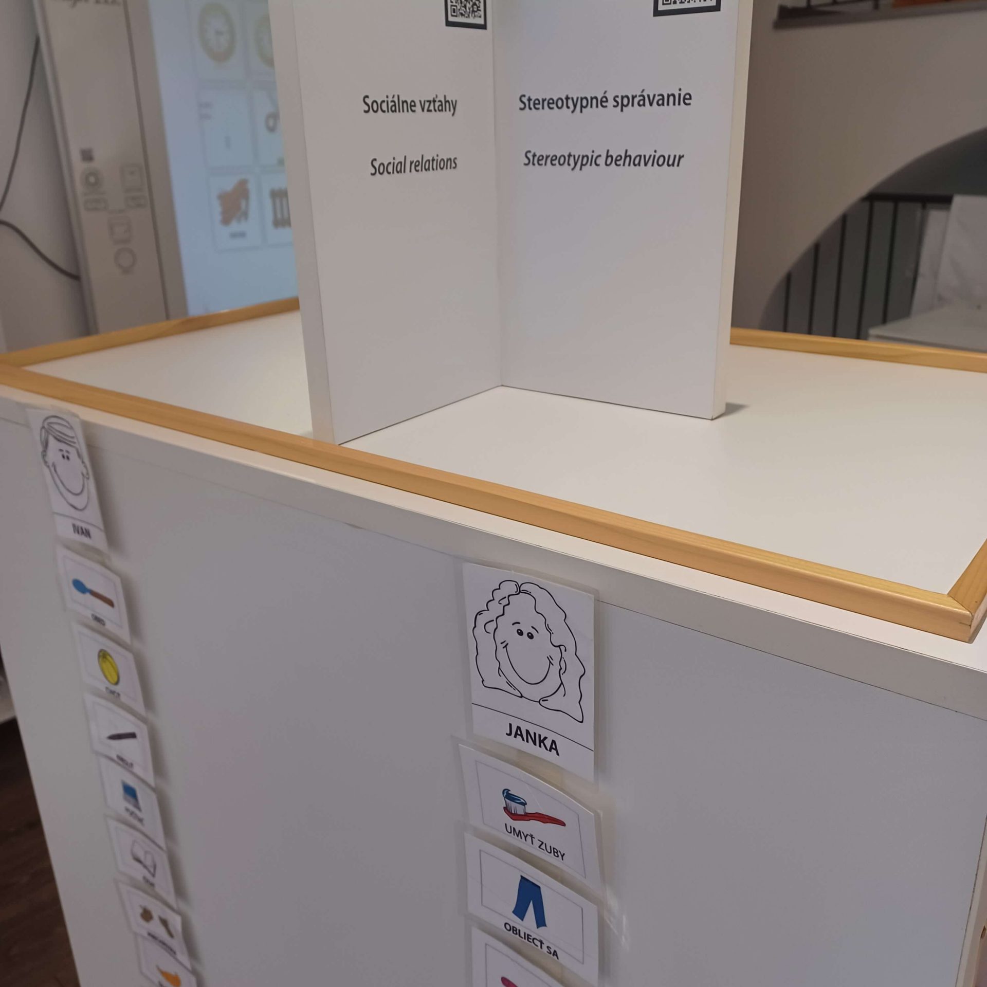 Časť expozície v Múzeu špeciálneho školstva v Levoči venovaná autizmu.