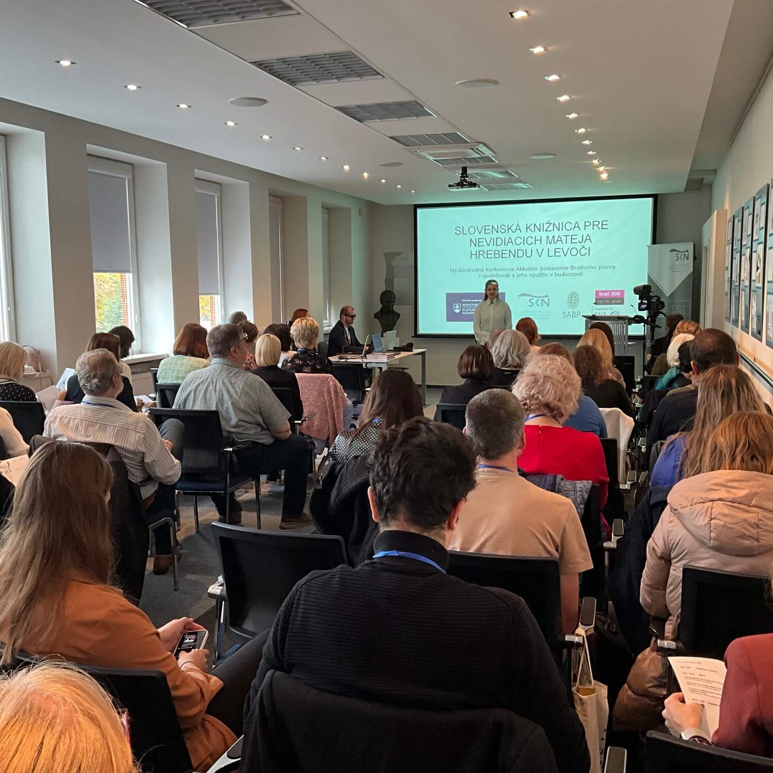 Medzinárodná konferencia „Aktuálne postavenie Braillovho písma v spoločnosti a jeho využitie v budúcnosti“.