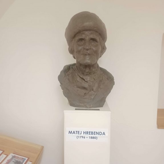 Busta M. Hrebendu Busta M. Hrebendu.